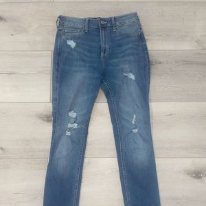 Dark wash Hollister high rise super skinny Jeans